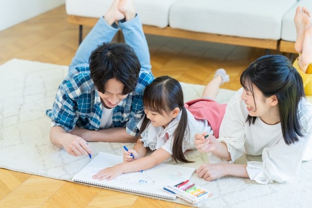 遊びを通じて、言葉の豊かさと発音力を育てます！