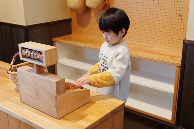 知育で未来を拓く。お子様の成長を応援します。
