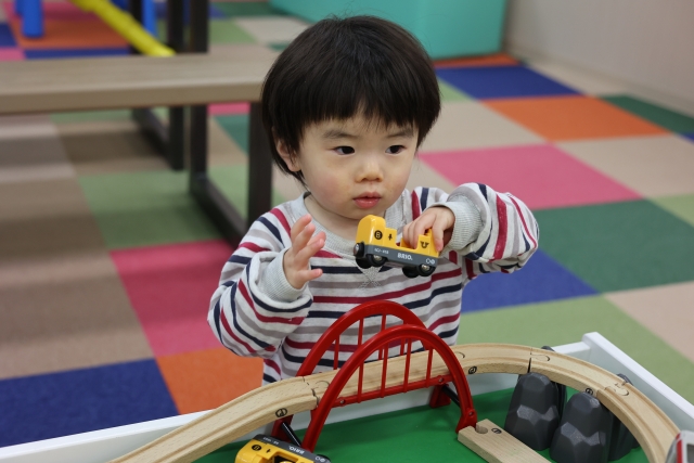 言葉が遅れている3歳児に寄り添う、新しいコミュニケーションのかたち