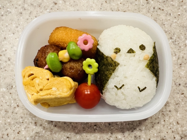 「箸を握る力で、食卓から自信を育む」